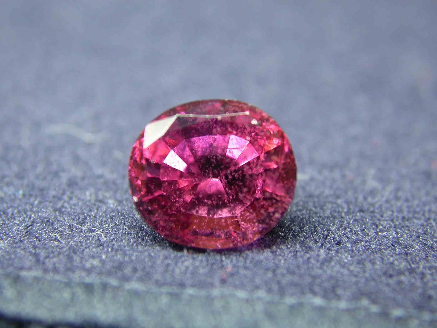 Buying Guide: What Are the Different Types of Garnet? - - Garnet Rhodolite 9809 PD