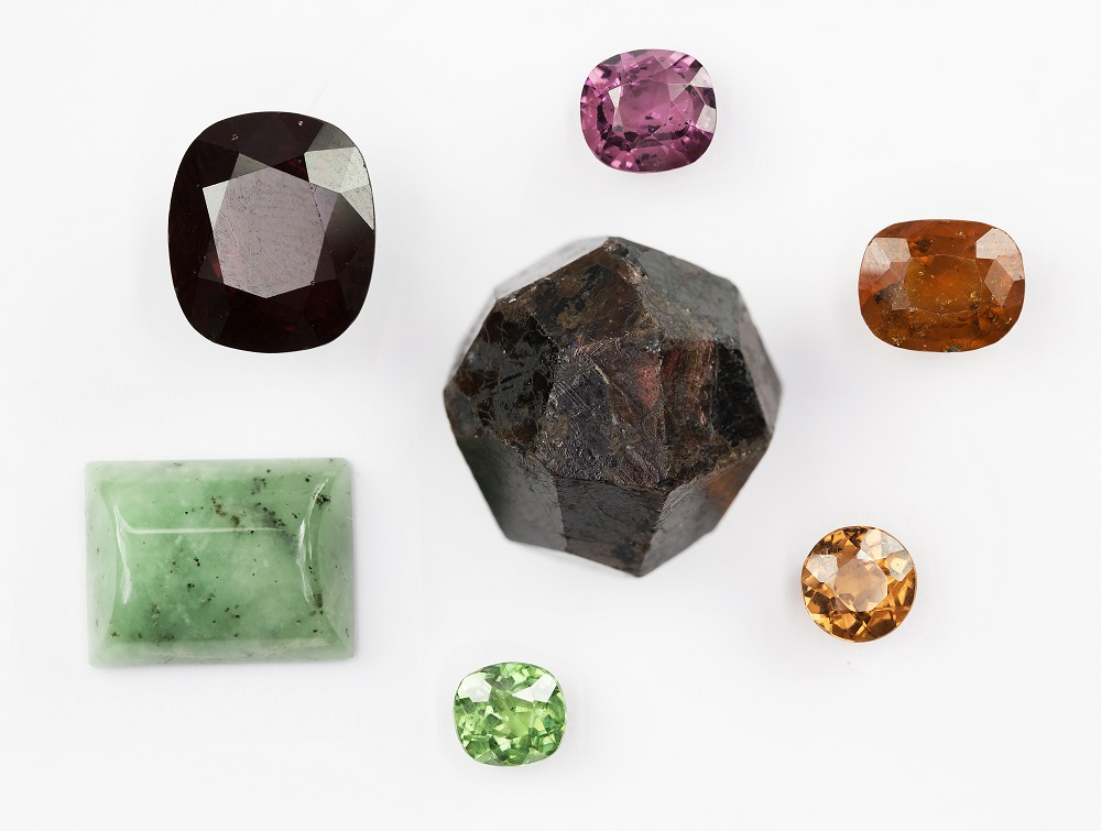 Buying Guide: What Are the Different Types of Garnet? - - Group of Garnets