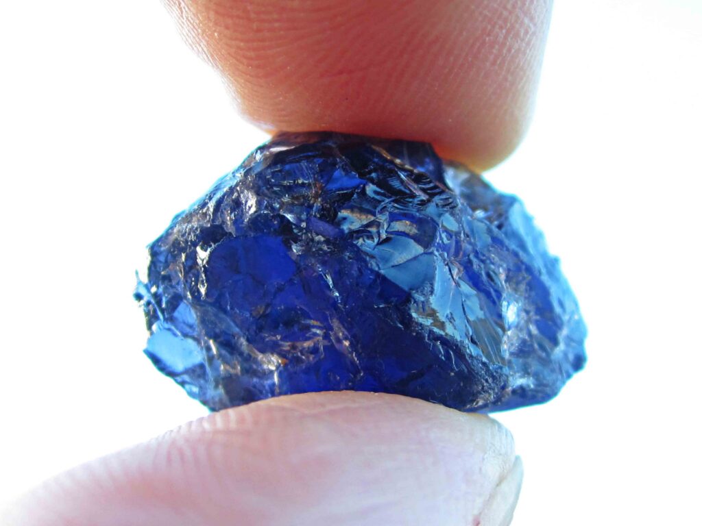 Rough iolite